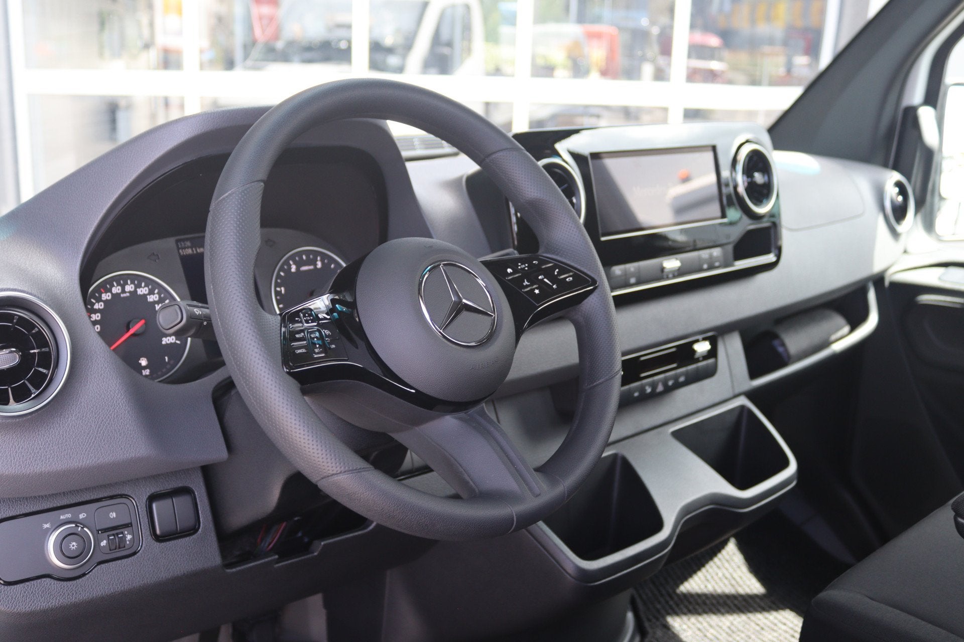 Mercedes-Benz Sprinter 317 CDI Aut. L2 Pro Open Laadbak |AIR, Auto's, Automaat, Gebruikt, 4 cilinders, Wit