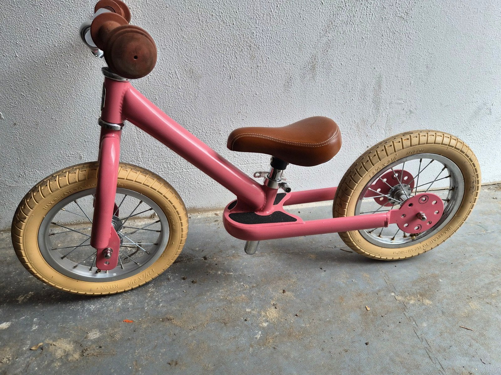 Roze Trybike - Zo goed als nieuw, Ophalen, Zo goed als nieuw, Minder dan 16 inch, Trybike