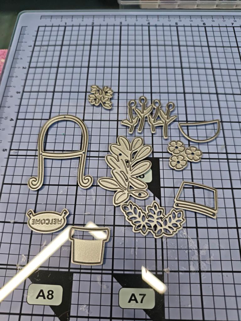 Marianne Design Craftables CR1542 Snijmallen, Geschikt voor snijden, Zilver, Zo goed als nieuw, Overige merken