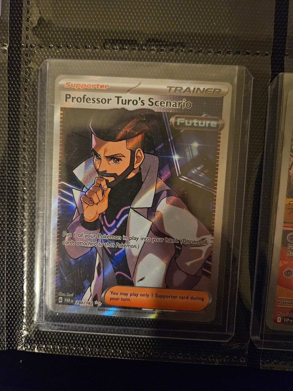 Pokemon Professor's Turo's Scenario 240/182 Paradox Rift, Ophalen of Verzenden, Zo goed als nieuw, Losse kaart, Foil