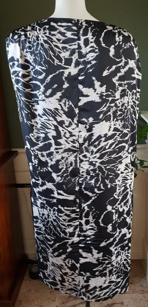 Inwear prachtige zwart witte jurk M 38 40, Maat 38/40 (M), Verzenden, Zwart, Zo goed als nieuw
