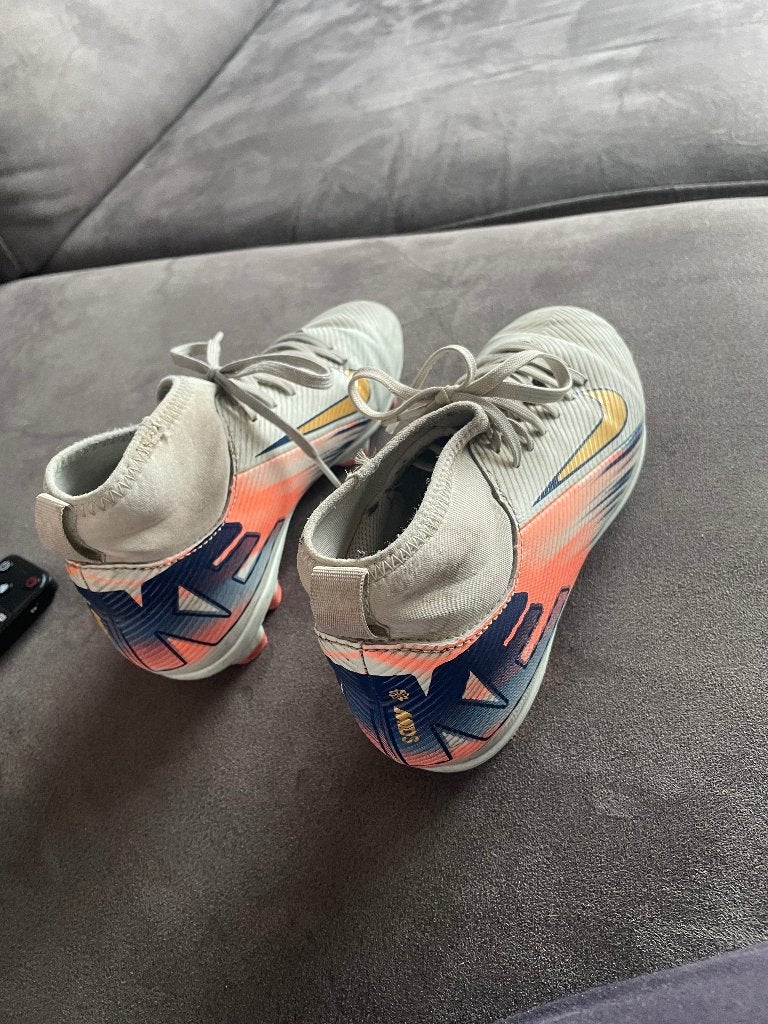 Kicksen maat 34, Sport en Fitness, Voetbal, Ophalen, Gebruikt, Maat XS of kleiner, Schoenen