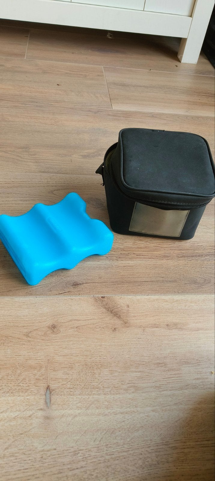 Medela Koeltas voor Gekolfde Melk - Ruimte voor 4 Flesjes, Gebruikt, Medela, Overige typen, Ophalen of Verzenden