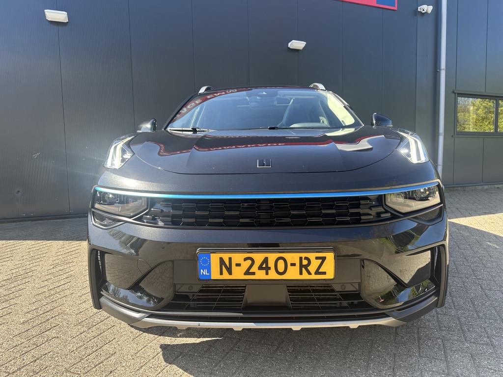 Lynk & Co 01 1.5 | SOH 94%| Camera | Navi | Panoramadak, 12 maanden, Stof, Euro 6, 82 pk