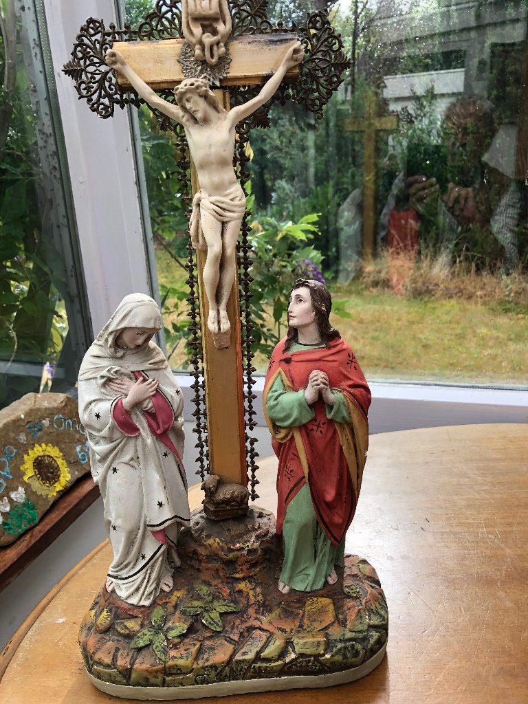 Antiek Kruisbeeld met Maria en Johannes - Religieuze Kunst, Antiek en Kunst, Ophalen of Verzenden