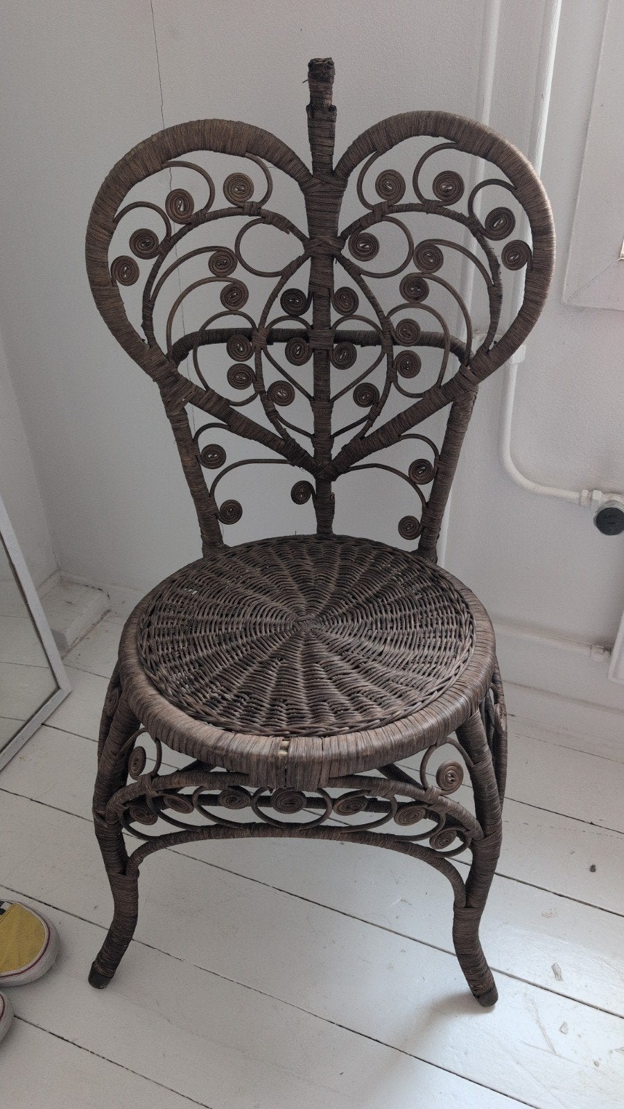 Vintage rotan pauwenstoel met sierlijk rugleuning, Ophalen