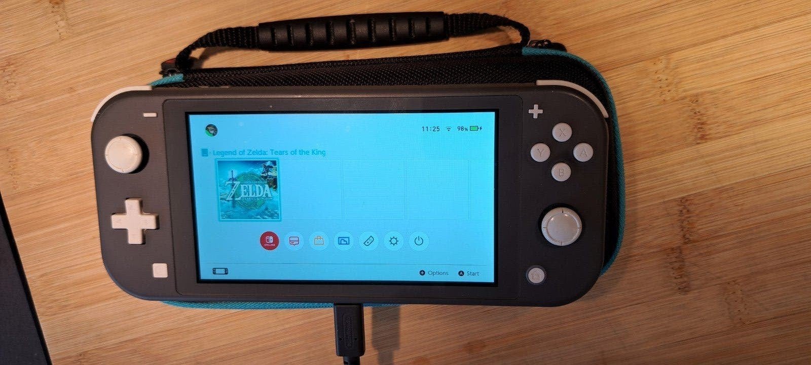 Nintendo Switch Lite Grijs (+Zelda Tears of the Kingdom), Spelcomputers en Games, Ophalen of Verzenden, Grijs, Zo goed als nieuw