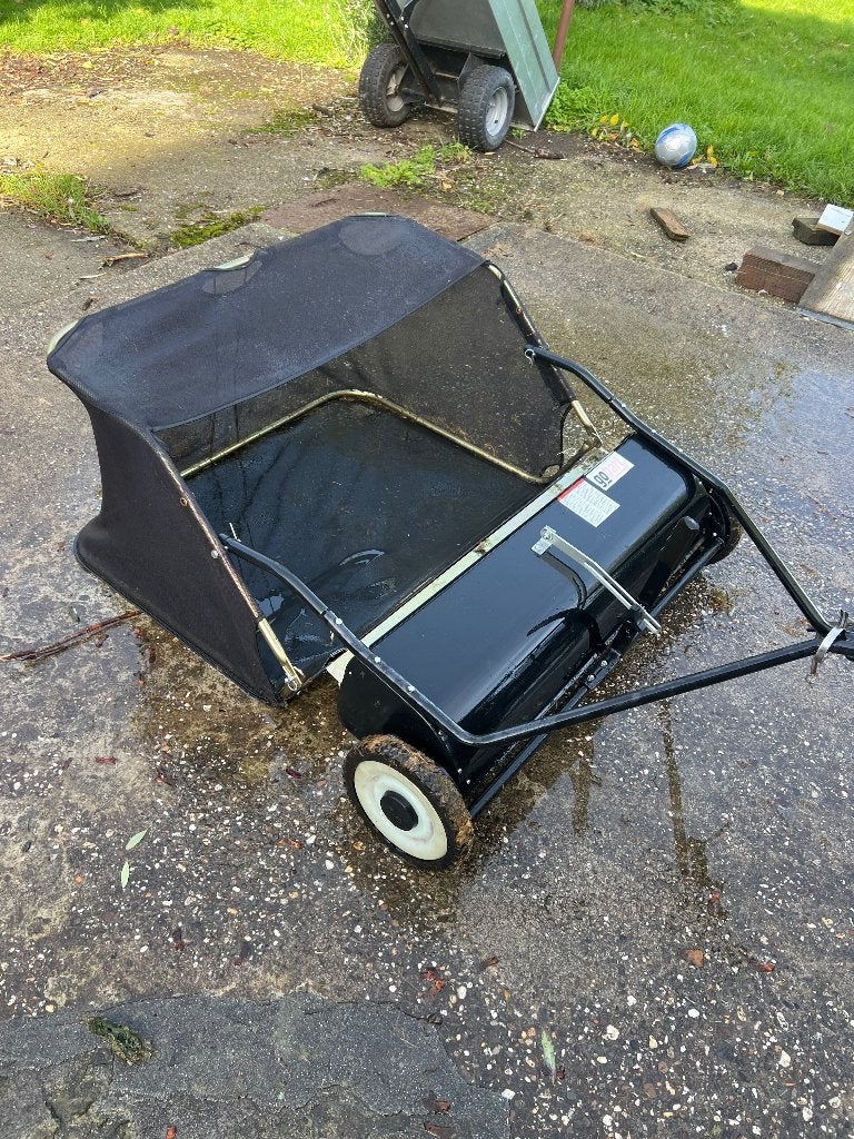 Blad en gras veger, Ophalen, Zo goed als nieuw, Overige soorten
