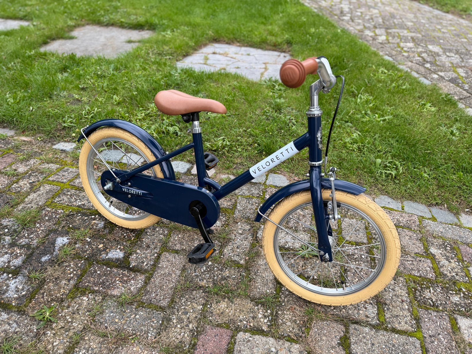 Veloretti Maxi Blue, zo goed als nieuw, Ophalen, Zo goed als nieuw, Terugtraprem, 16 tot 20 inch