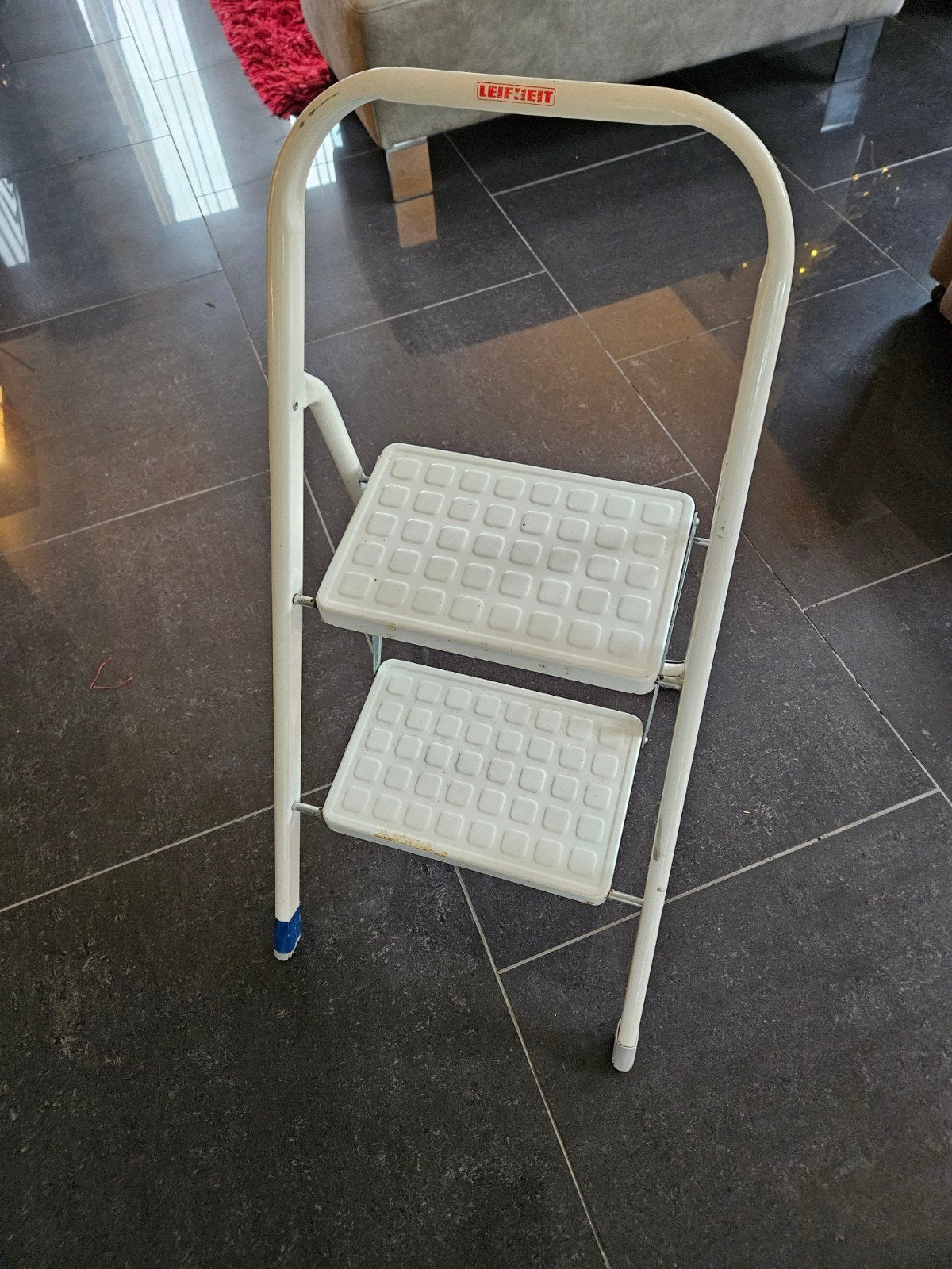 Leifheit Opvouwbare Keukentrap - 2 Treden, Doe-het-zelf en Verbouw, Ladders en Trappen, Ophalen of Verzenden