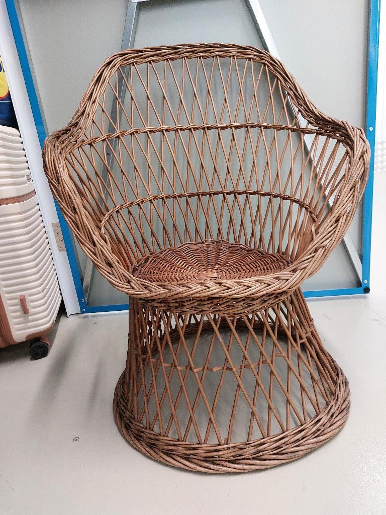 Rotan Stoel, Ophalen