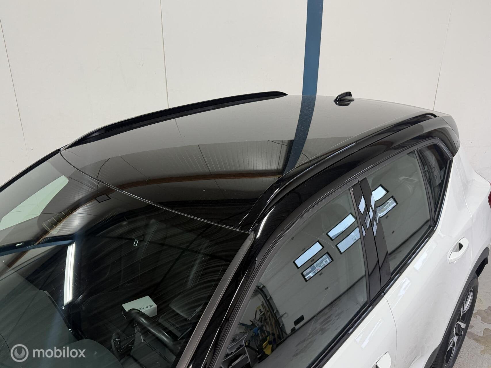 Foto 6 van Volvo XC40 2.0 T4 AWD R-Design AUTOMAAT / CARPLAY