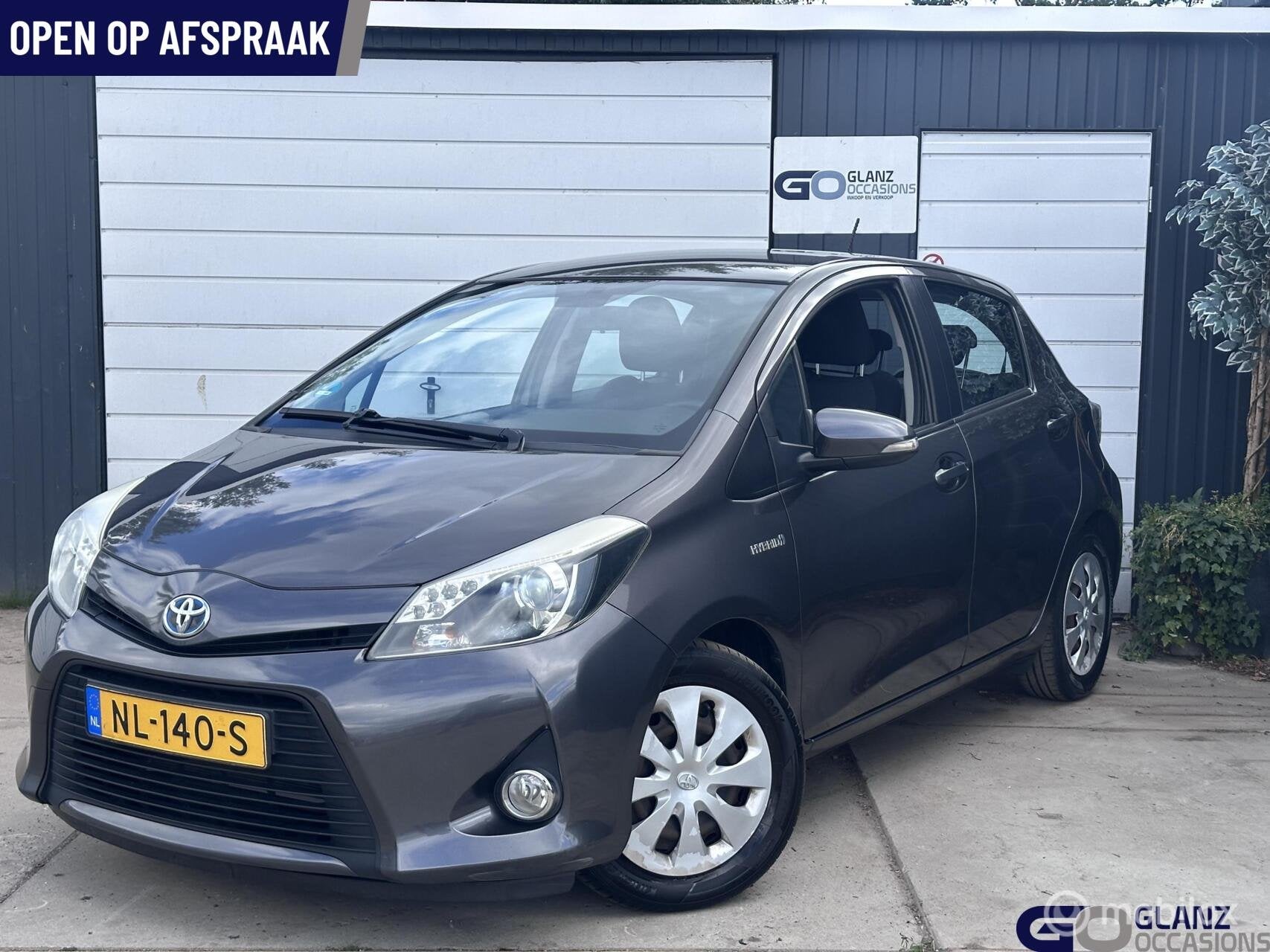 Toyota Yaris 1.5 Full Hybrid Aspiration, Auto's, Euro 5, Gebruikt, 4 cilinders, Bedrijf