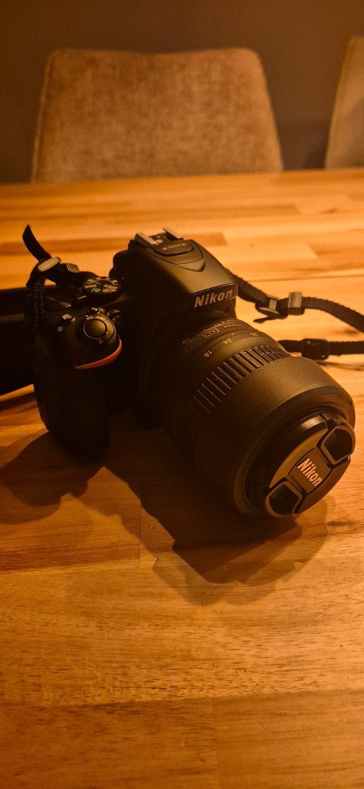 nikon d5600, Ophalen, Bodydop, Bluetooth, Zo goed als nieuw