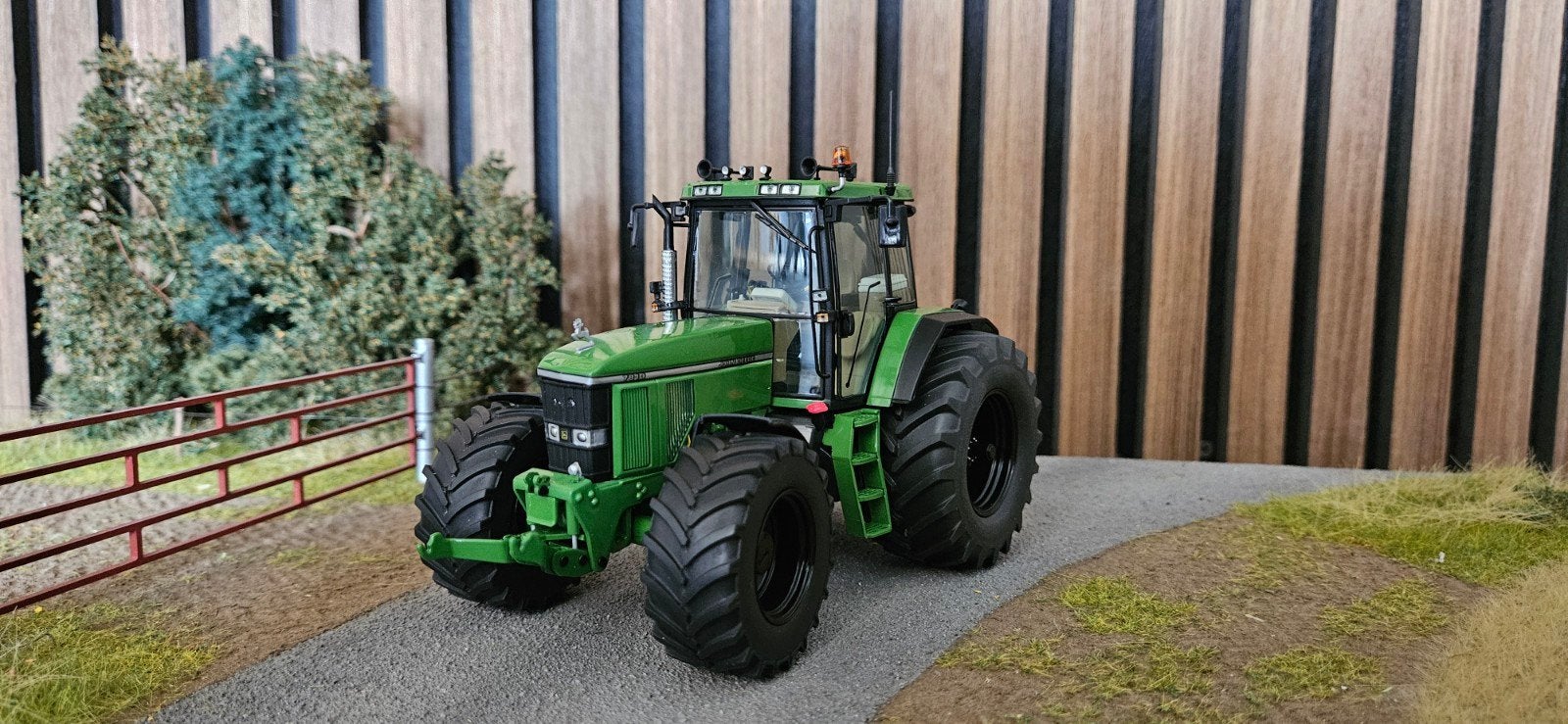 Verbouwde John Deere 7810 1:32, Ophalen of Verzenden, Nieuw, Tractor of Landbouw, Schuco