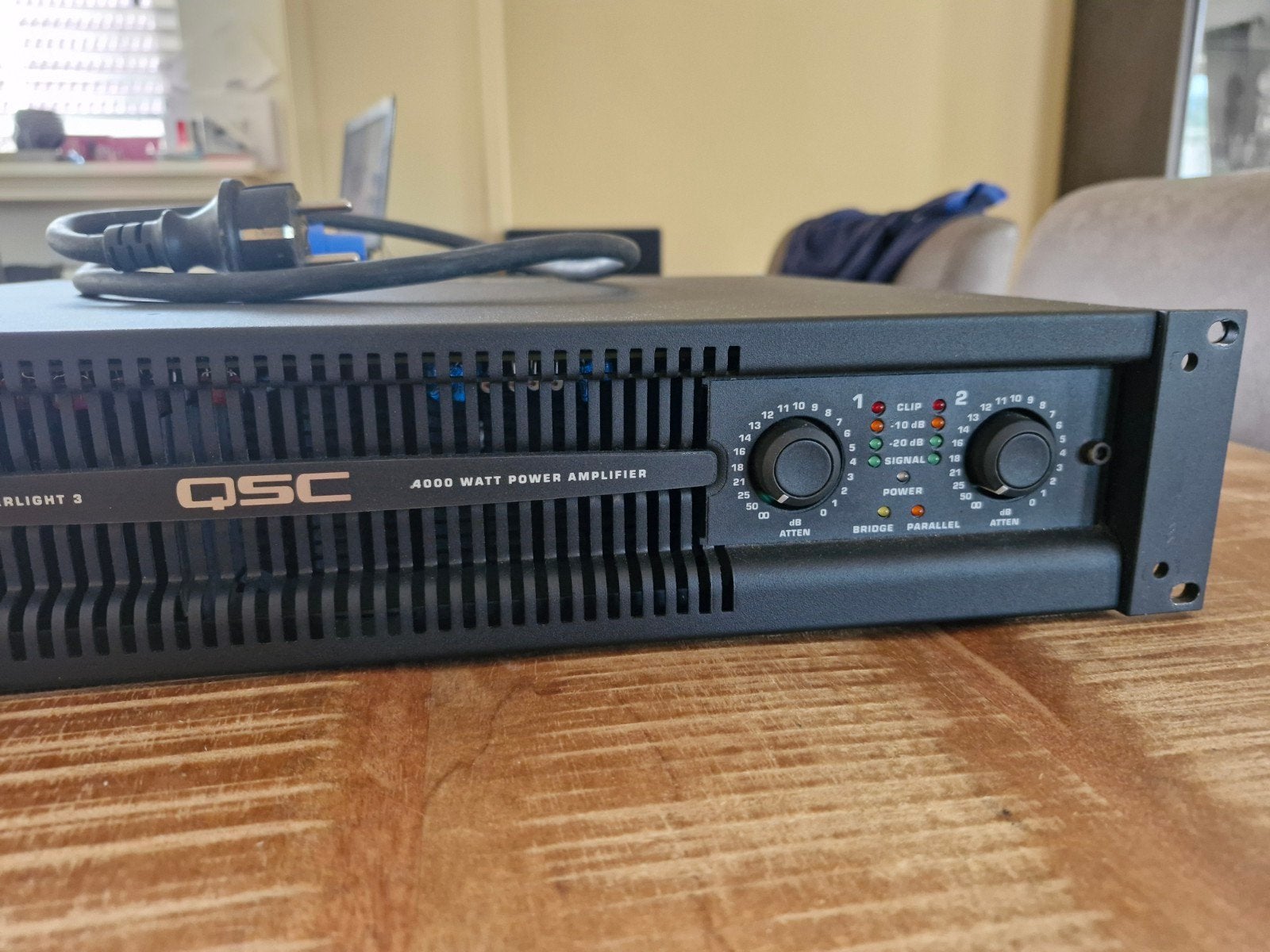 QSC PL340, Ophalen, Gebruikt, 1000 watt of meer