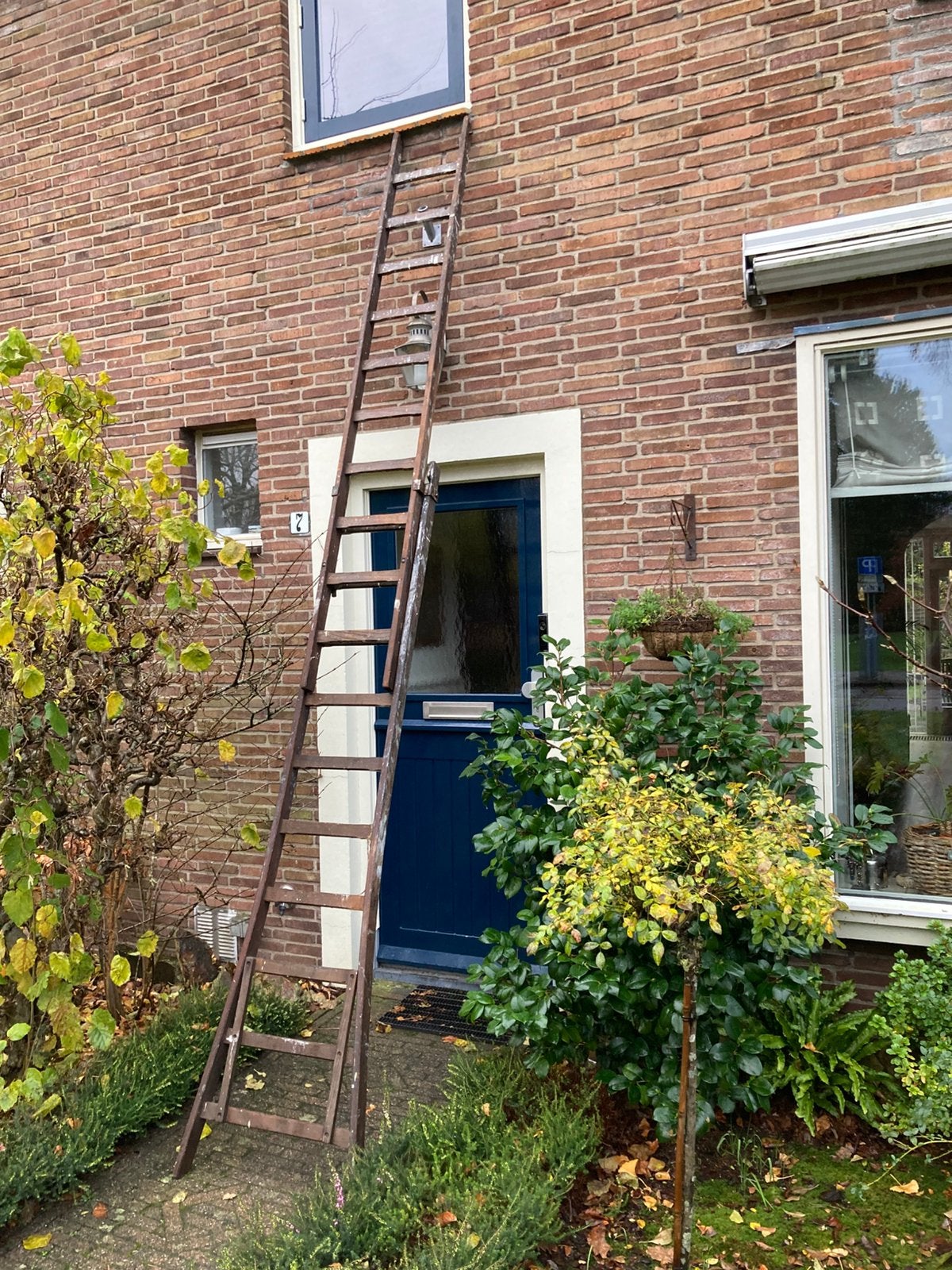 Ladder twee delig 2,40 ingeschoven, Ophalen of Verzenden, Gebruikt, 4 meter of meer