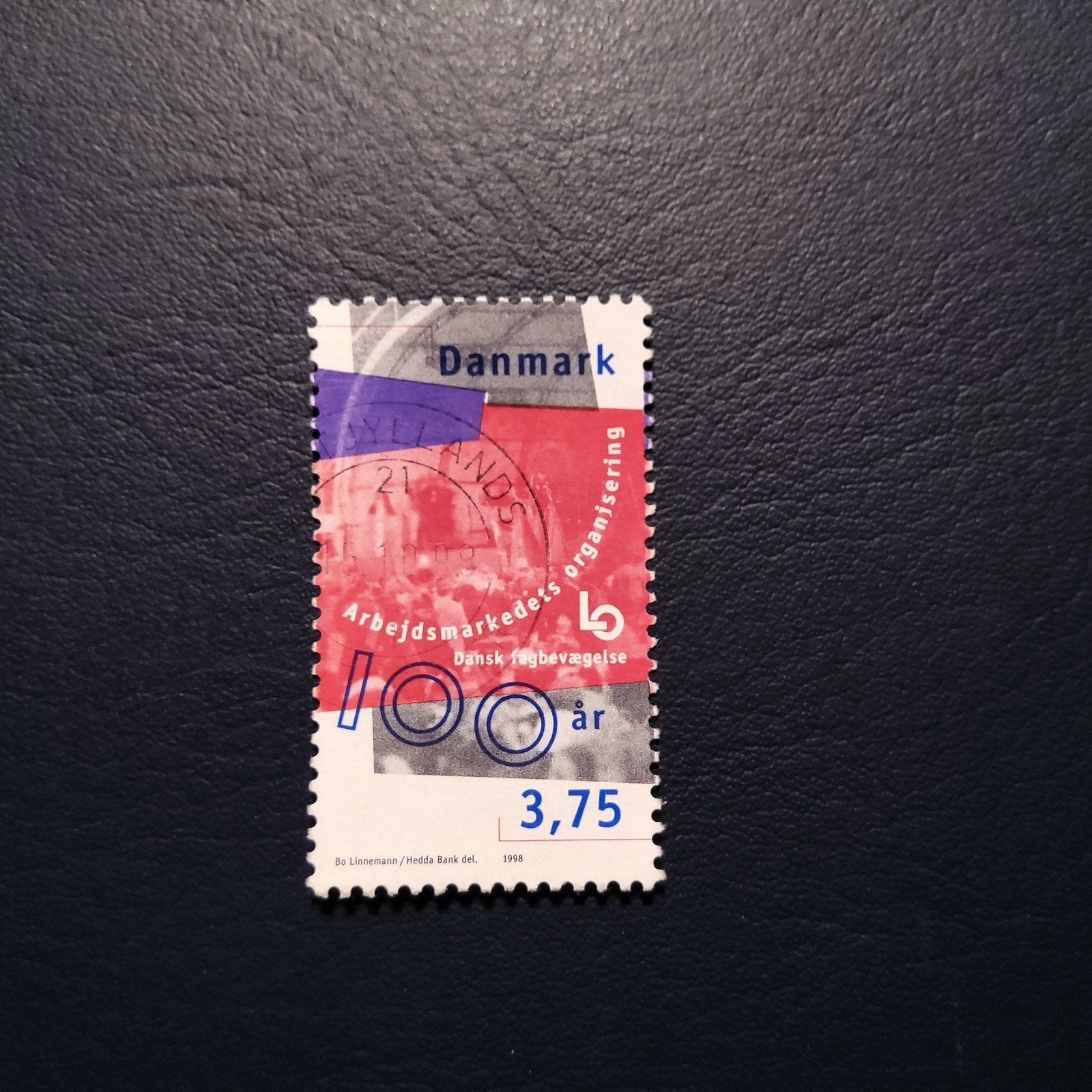 Denemarken postzegel 1998 - 100 jaar Arbejdsmarkedets, Postzegels en Munten, Ophalen of Verzenden, Gestempeld