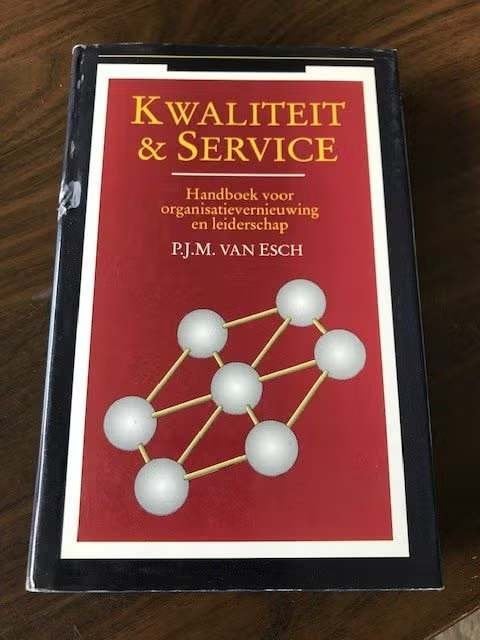 Kwaliteit en service - P.J.M. van Esch, Ophalen of Verzenden, Gelezen, Management