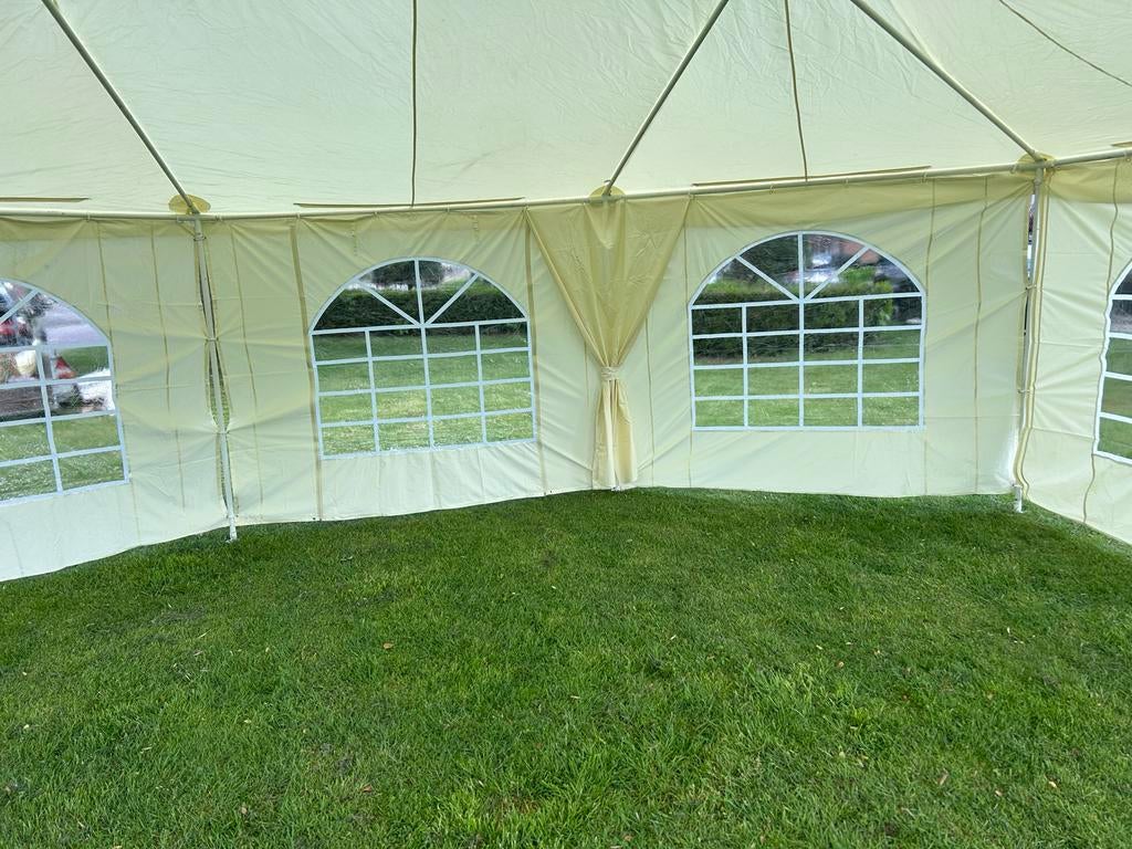 Ruime Partytent 4x8 meter - Ideaal voor elk feest!, Opvouwbaar, Partytent, Zo goed als nieuw, 4 tot 6 meter