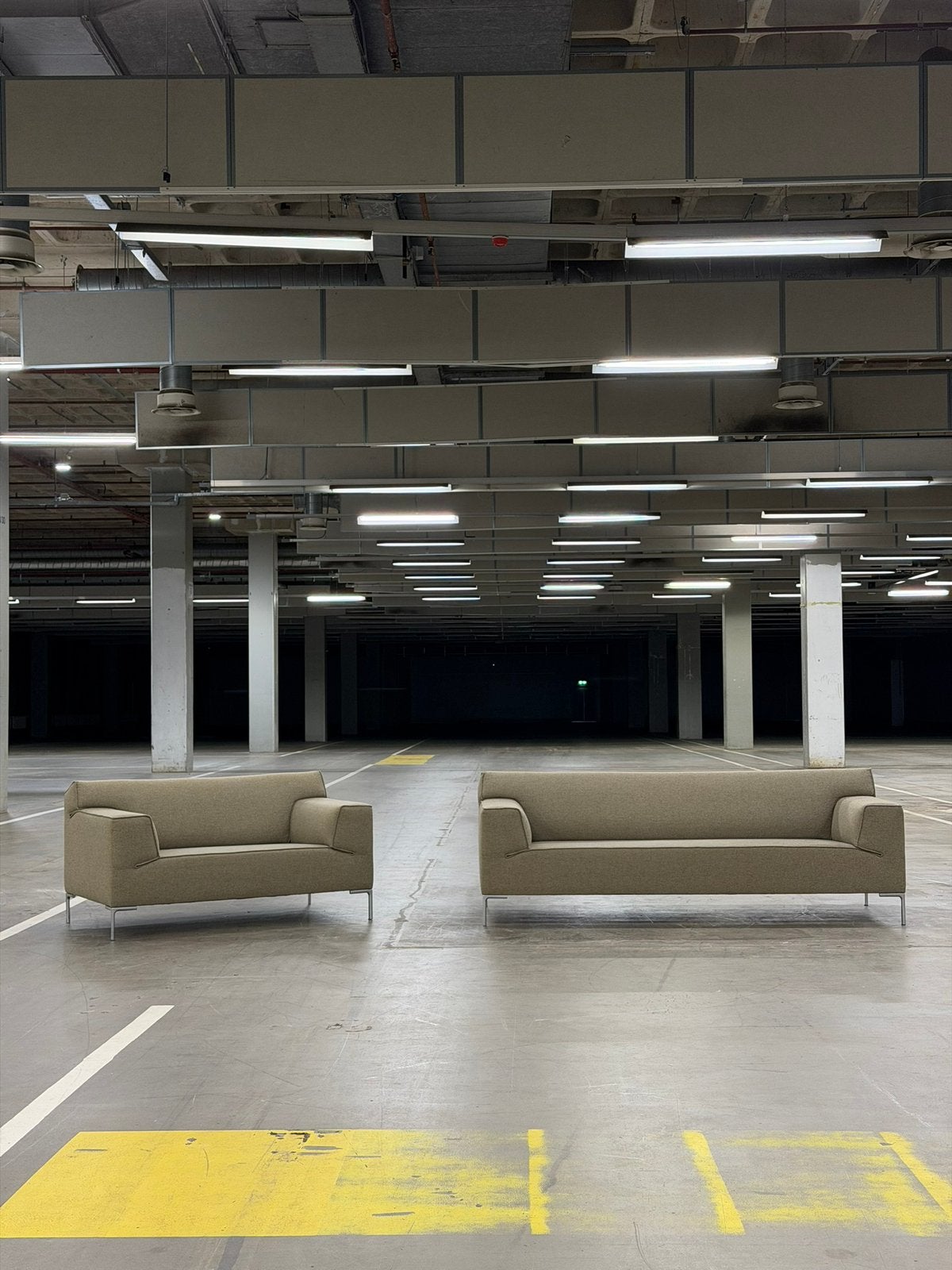 Design on Stock Bloq | 3-zits + Love Seat I NIEUWSTAAT, Huis en Inrichting, Banken | Bankstellen, Zo goed als nieuw, Rechte bank