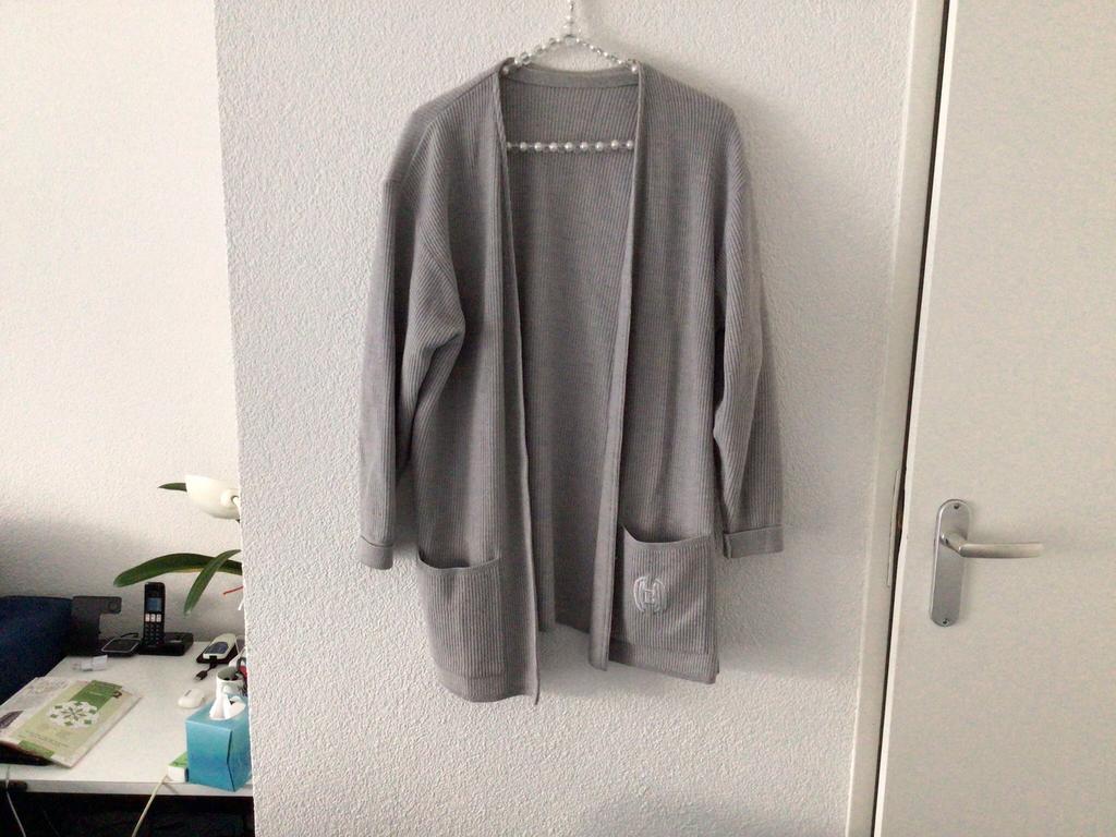 Grijs rib vest - maat 42, Ophalen of Verzenden, Zo goed als nieuw, Maat 42/44 (L), Grijs