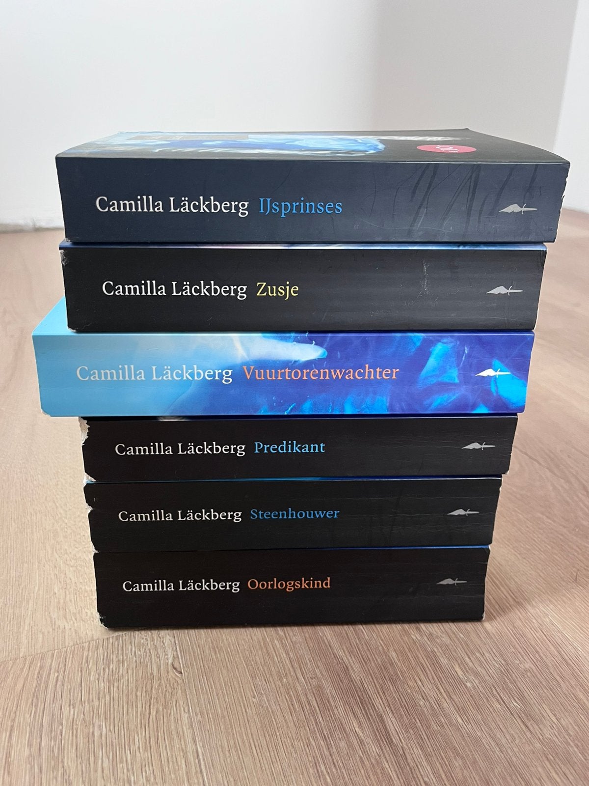 Zes boeken Camilla Lackberg, Ophalen, Gelezen, Scandinavië