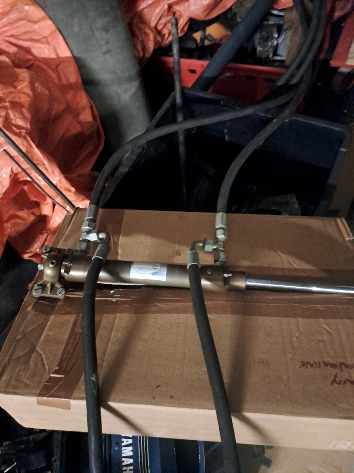Nieuwe Hydroliche besturing met slangen er kranen gemonteerd, Ophalen of Verzenden, Nieuw