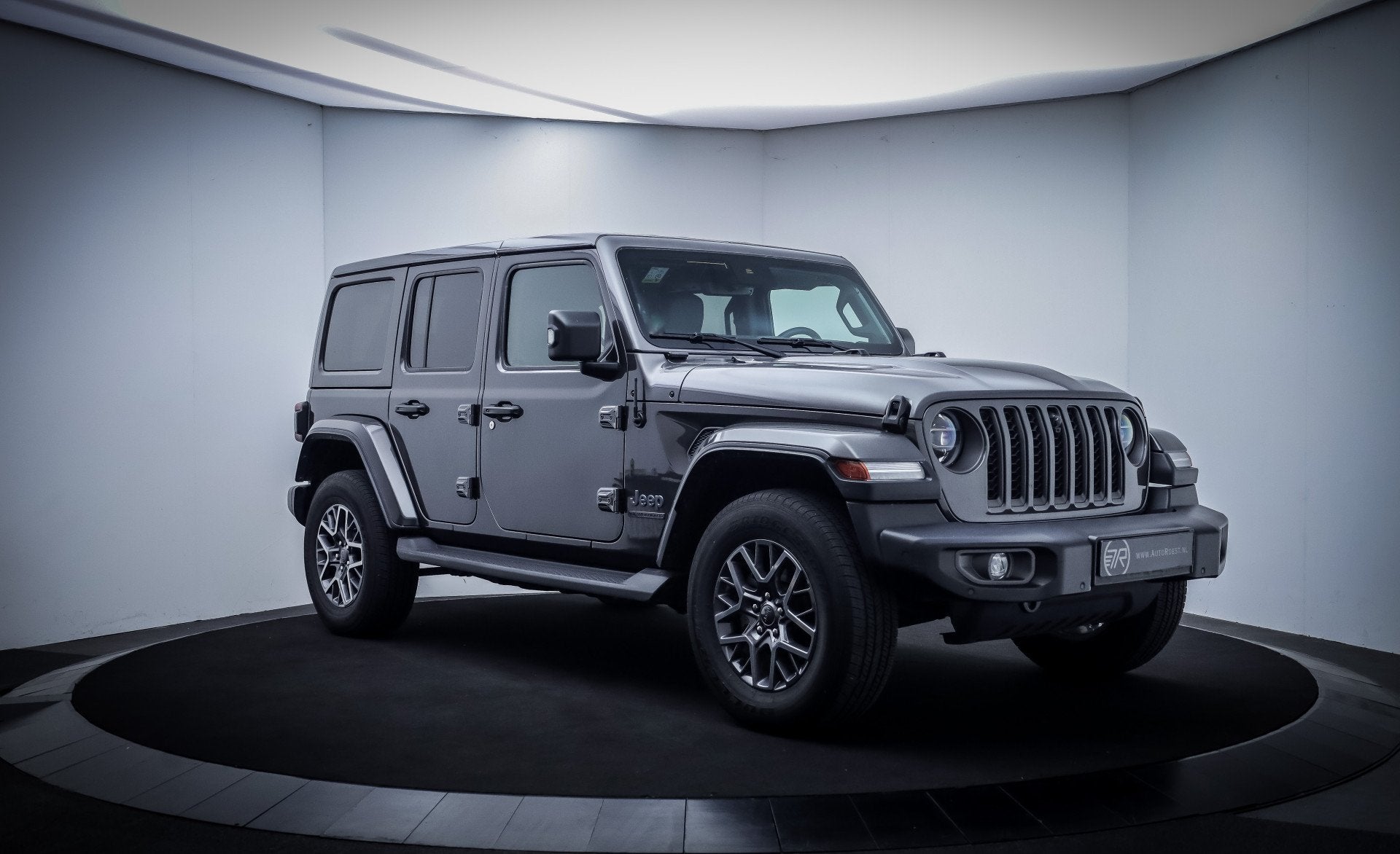 Jeep Wrangler Unlimited 4Xe 80th ANNIVERSERY FULL LED | LEDE, Auto's, Jeep, Dealer onderhouden, Zwart, 4 cilinders, Cabriolet