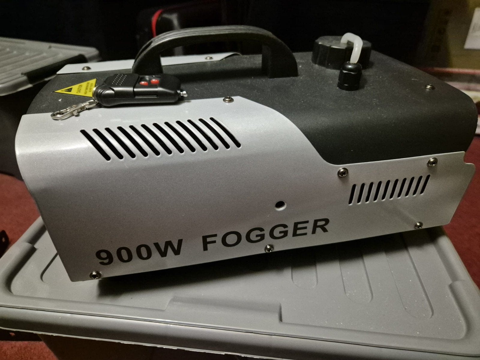 900W Rookmachine met Afstandsbediening en Vloeistof, Ophalen, Zo goed als nieuw