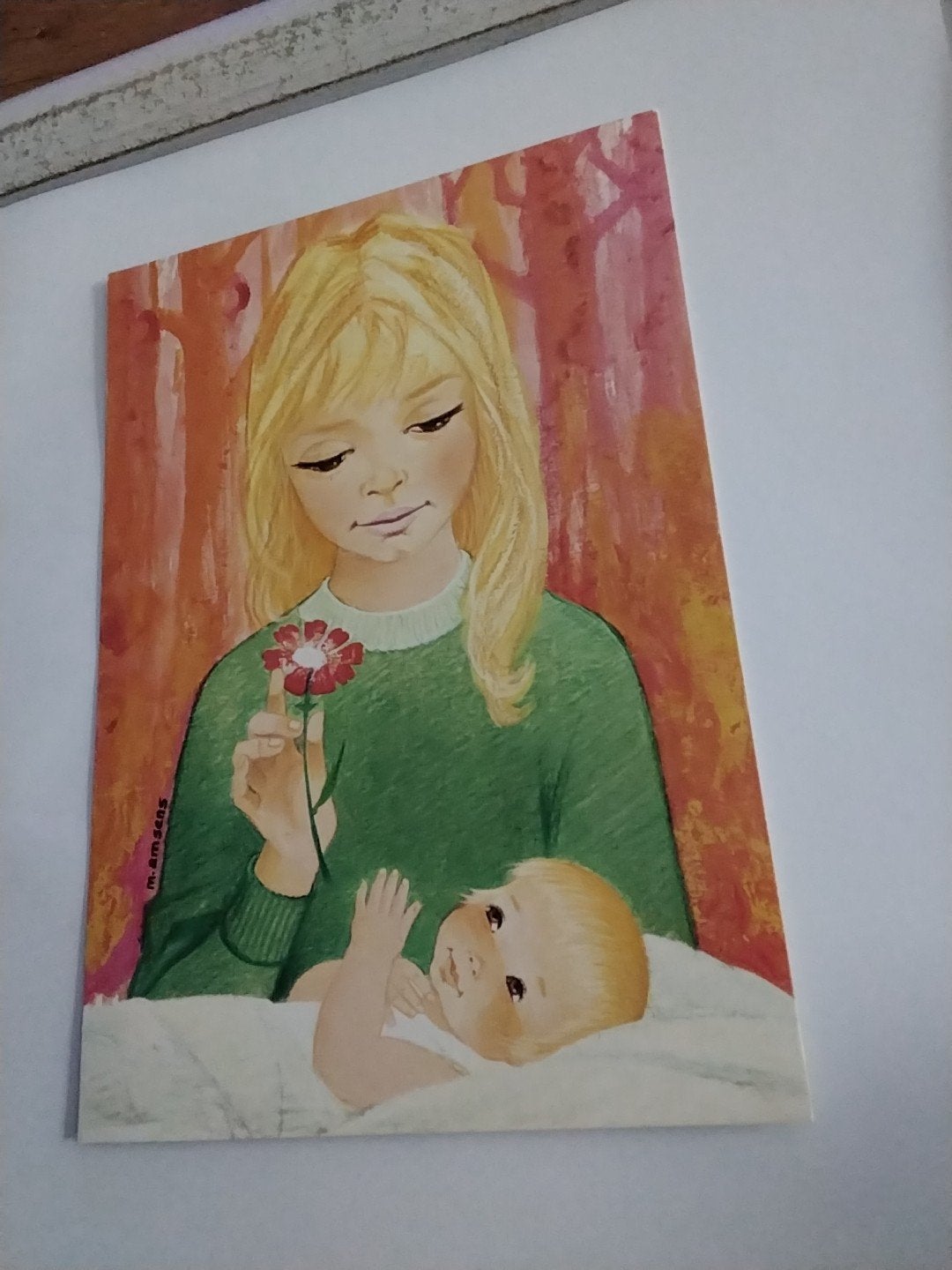 Vintage Kerstkaart: Meisje met baby en bloem M.Amsens, Ophalen of Verzenden
