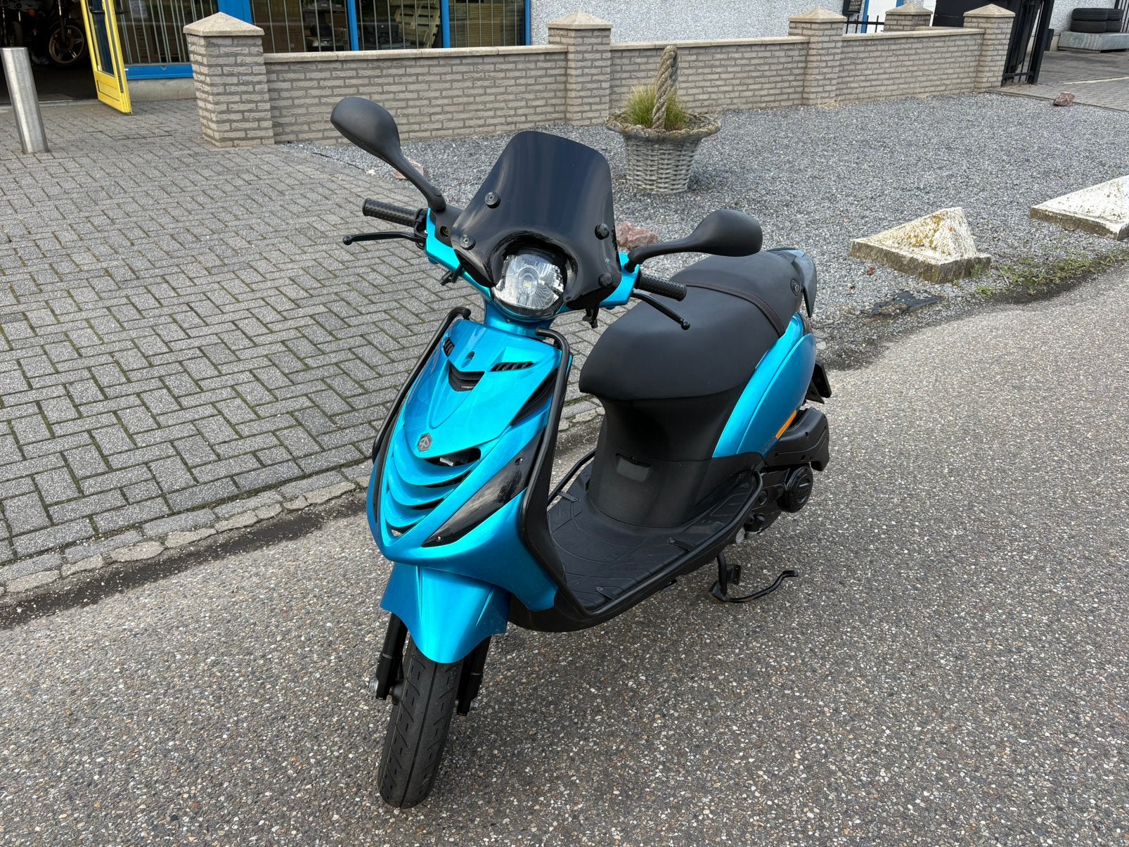 Piaggio Zip 2023 – Perfect onderhouden – 6.900 km, Ophalen, Zip, Zo goed als nieuw, Benzine