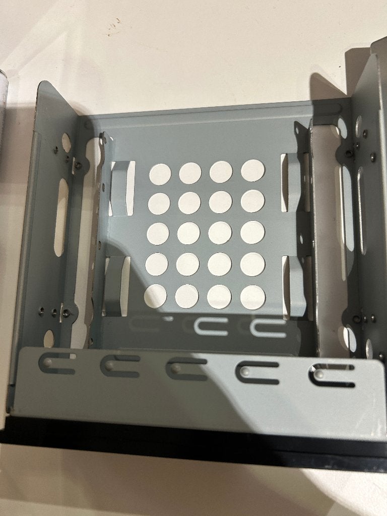 Chenbro Sk41101H-001 Storage Kit Convert 1 x 5.25" bay to 1, Ophalen of Verzenden, Gebruikt