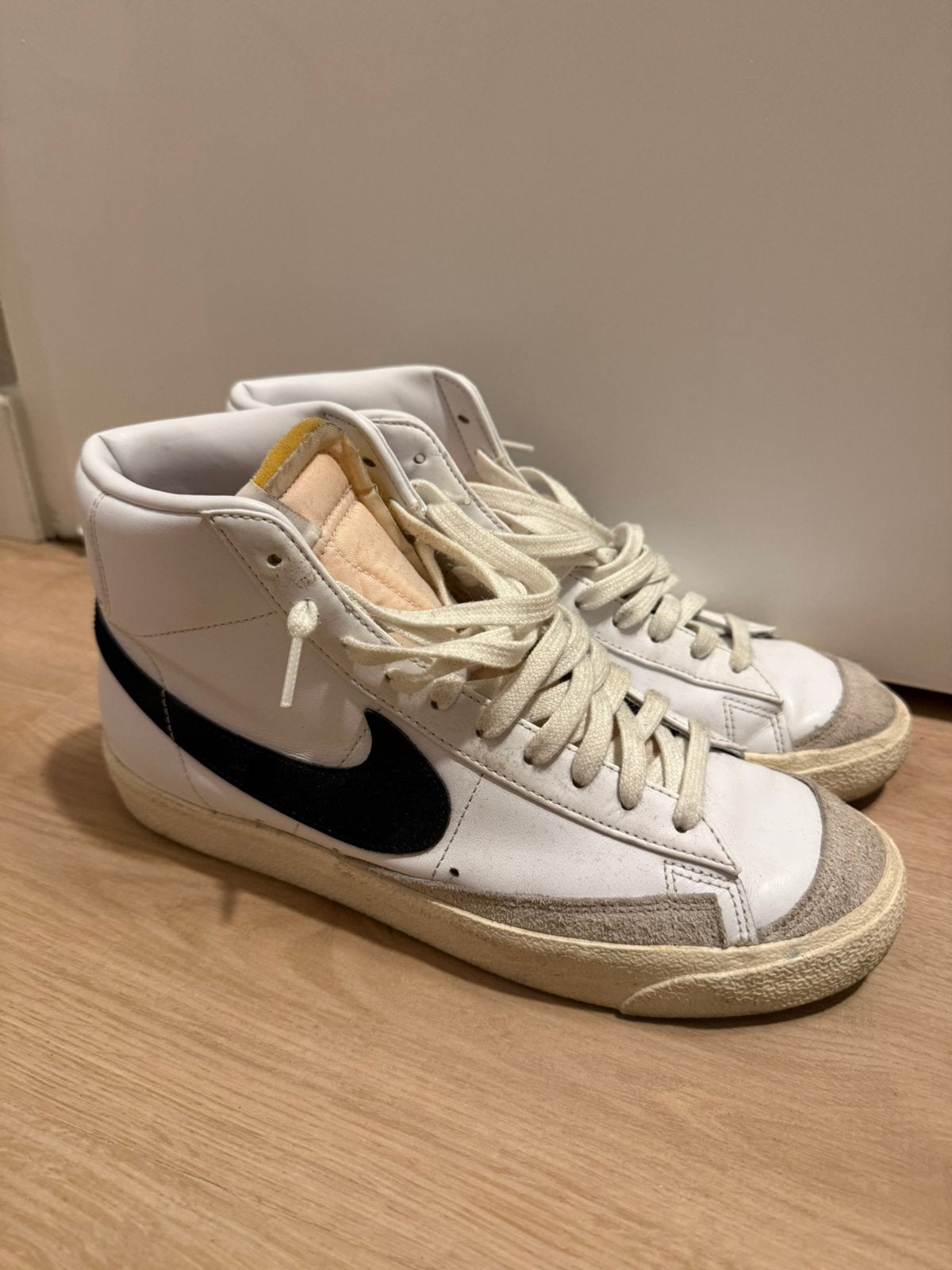 Nike schoenen Blazer Mid maat 44, Kleding | Heren, Ophalen of Verzenden, Zo goed als nieuw