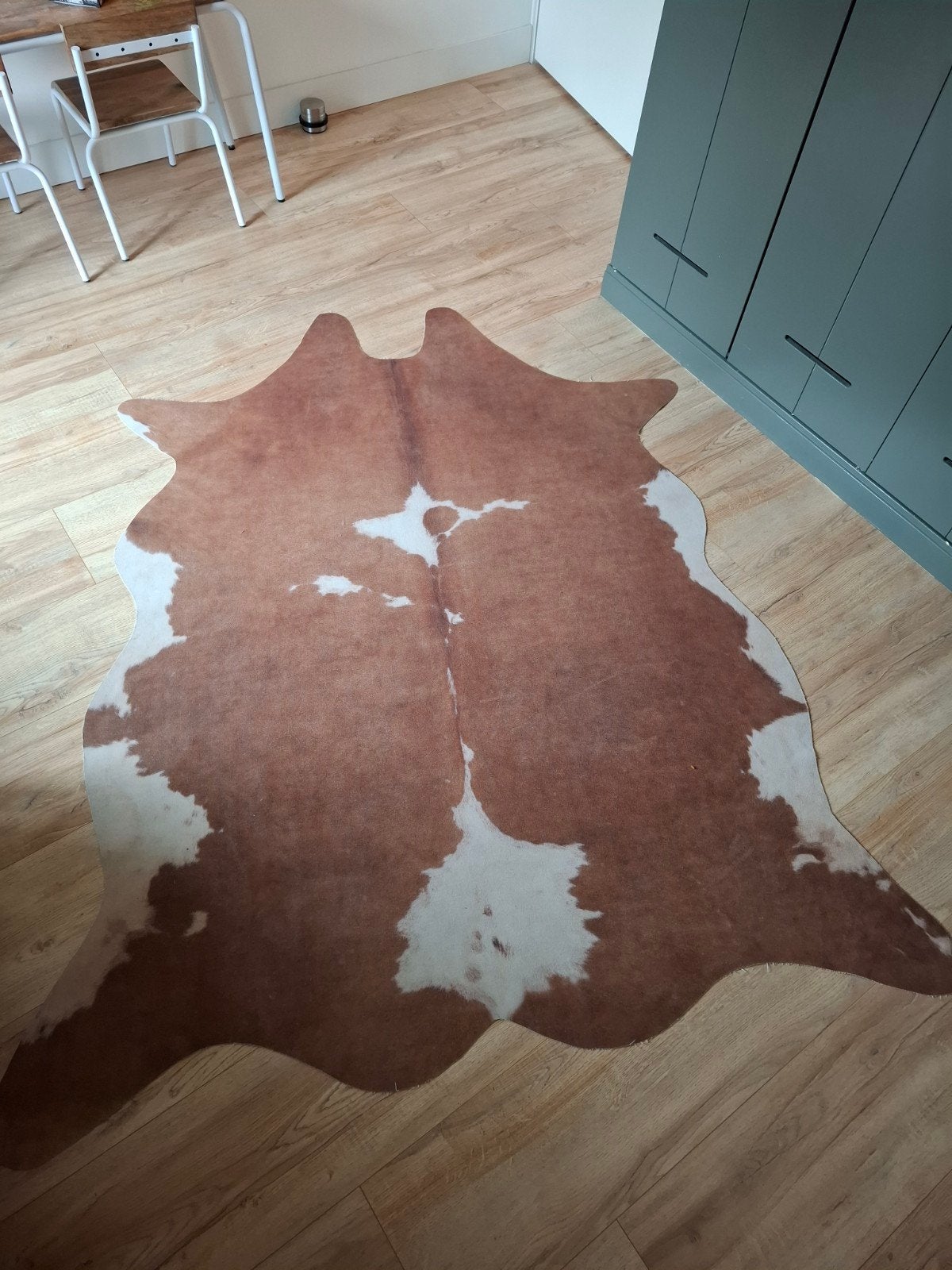 Vloerkleed in dierenvel-vorm, koeienhuid-look, kinderkamer, Bruin, Ophalen, Gebruikt, Kleed of Kussen
