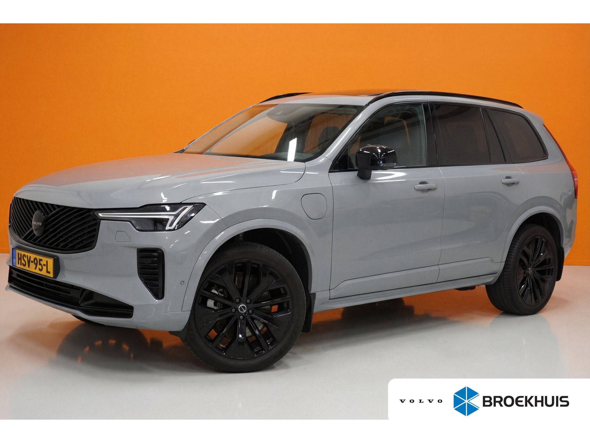 Volvo XC90 T8 Ultra Dark