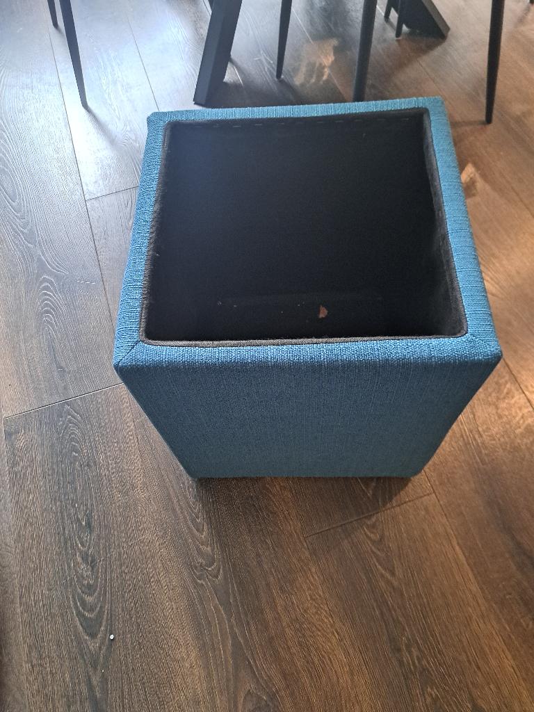 Opberg poef, Ophalen, Minder dan 50 cm, Gebruikt, Vierkant