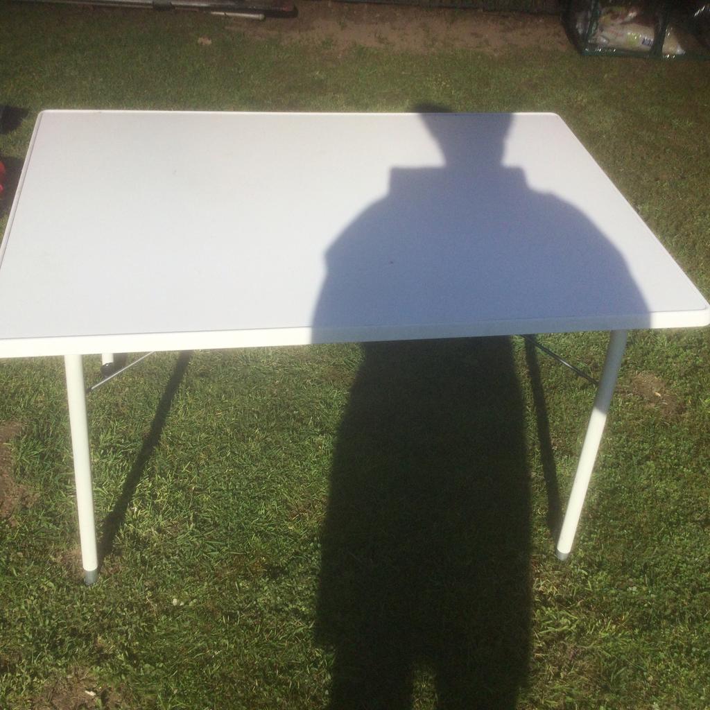 Campingtafel, Ophalen, Zo goed als nieuw, Campingtafel