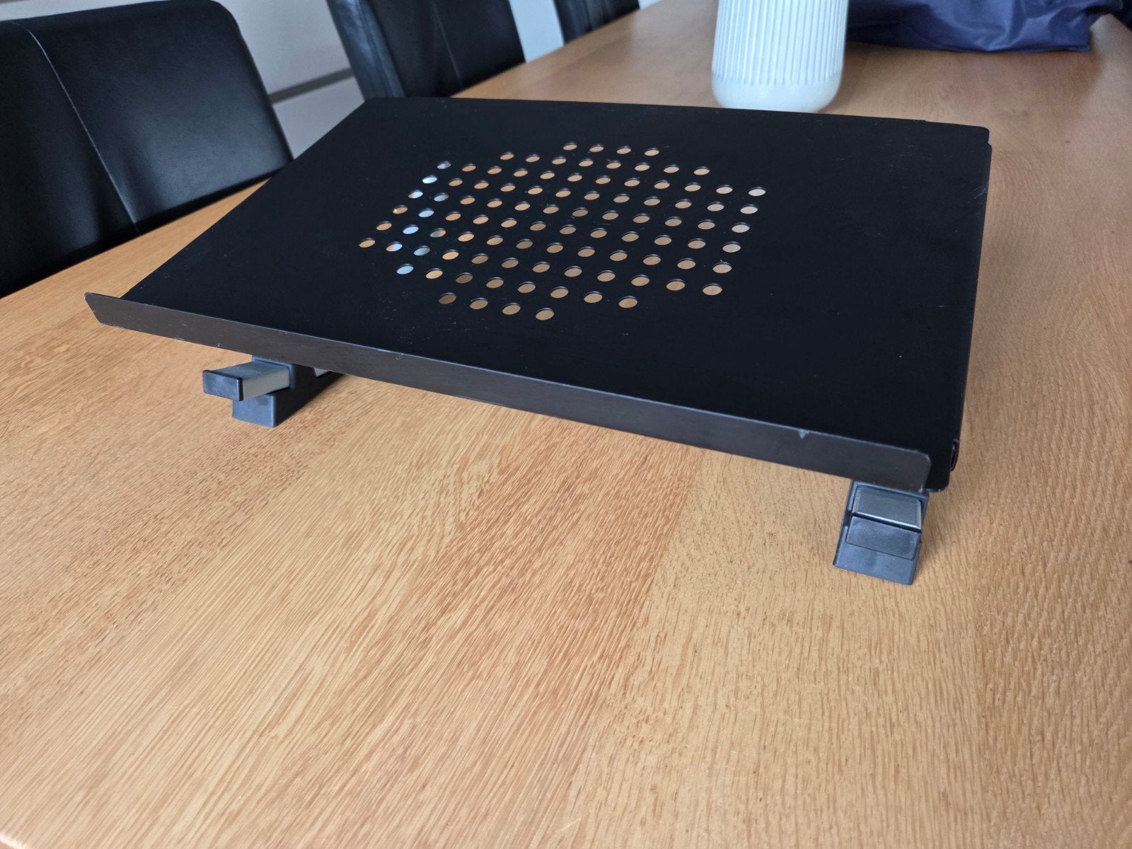 Laptopstandaard, Notebook en Apple macbook stand., Computers en Software, Laptoptafels, Ophalen of Verzenden, Zo goed als nieuw