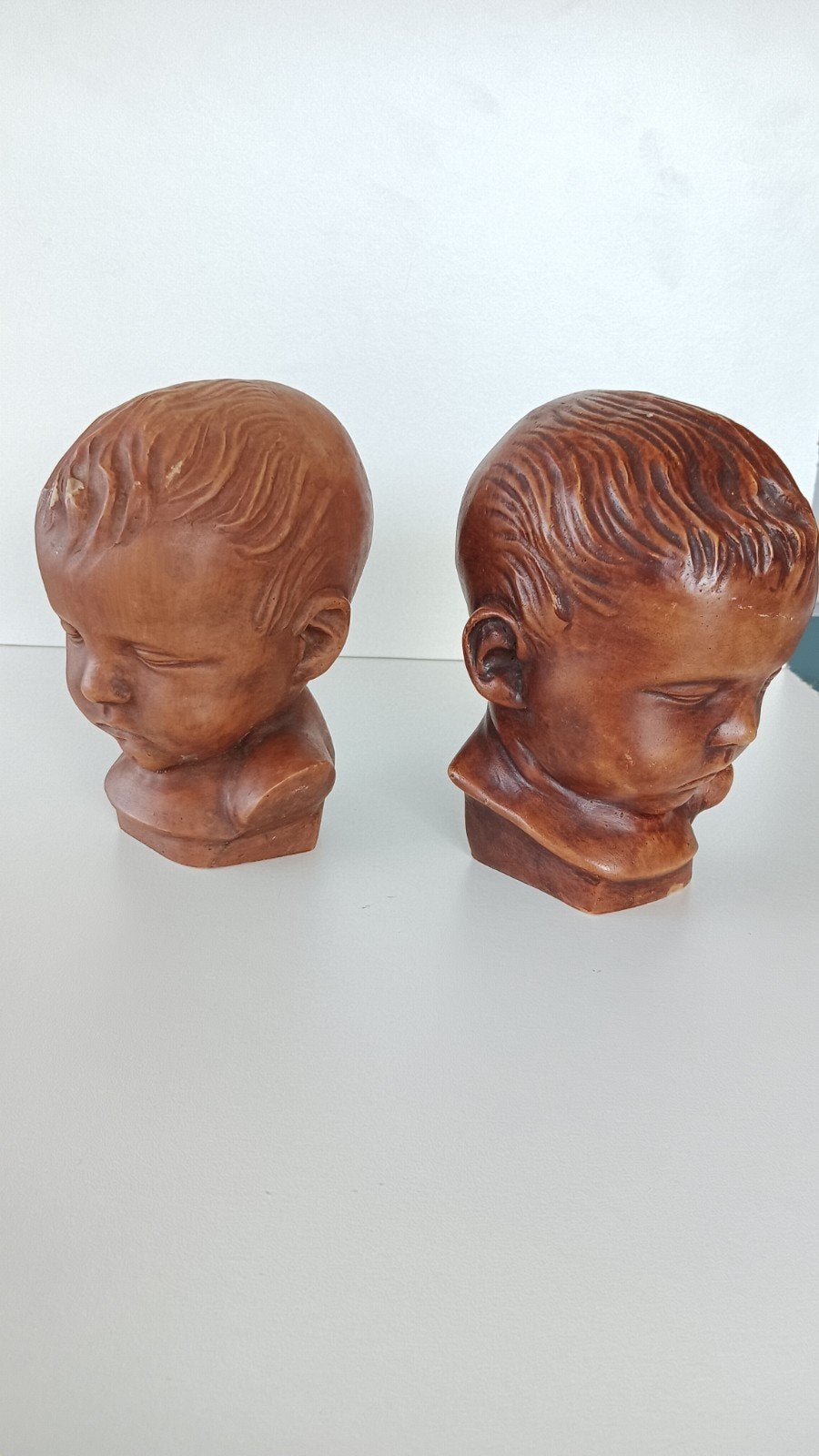 2 Beelden kinderhoofd, beide hetzelfde.
In redelijk goede st, Ophalen of Verzenden