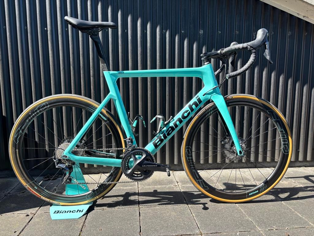Bianchi Aria Ultegra Disc Celeste 57 Carbon Racefiets, 28 inch, Carbon, Heren, Zo goed als nieuw
