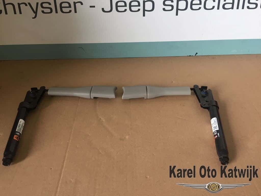 Seat Belt Tensioner L+R Front Cadillac ATS Grijs, Cadillac, -, -, Nieuw
