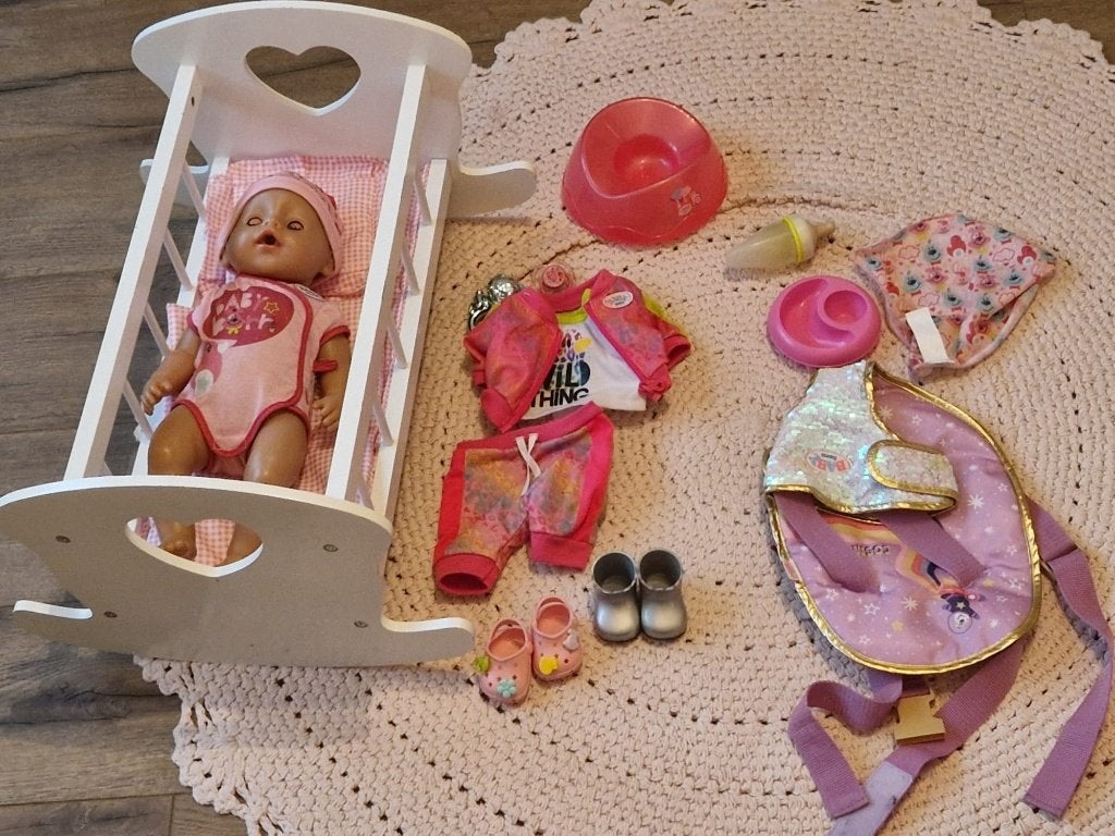 BABY Born / schommelwiegje / draagzak + accessoires, Ophalen, Gebruikt, Babypop
