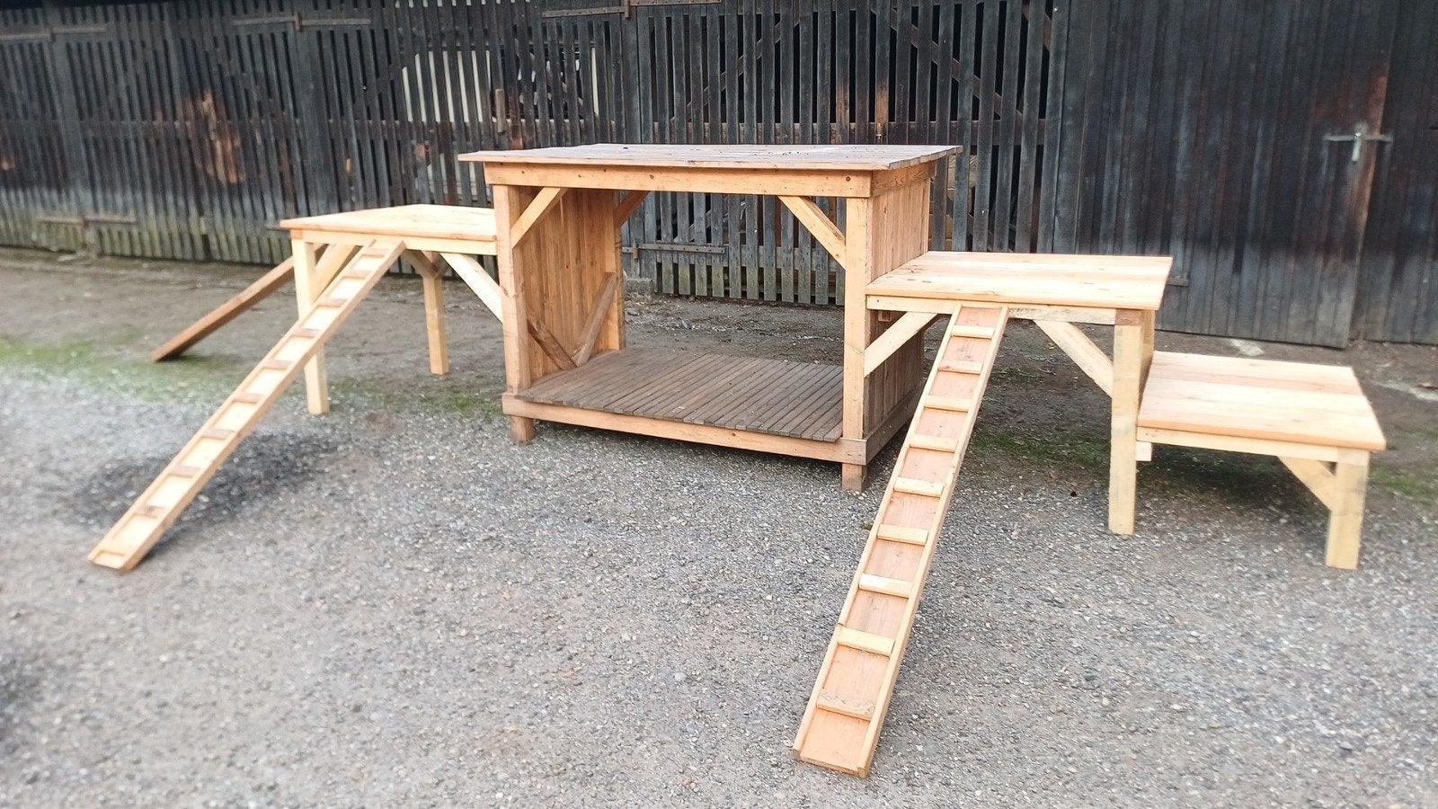 Dwerggeiten klimtoestel /schuilhok (6.5meter totaal), Meerdere dieren