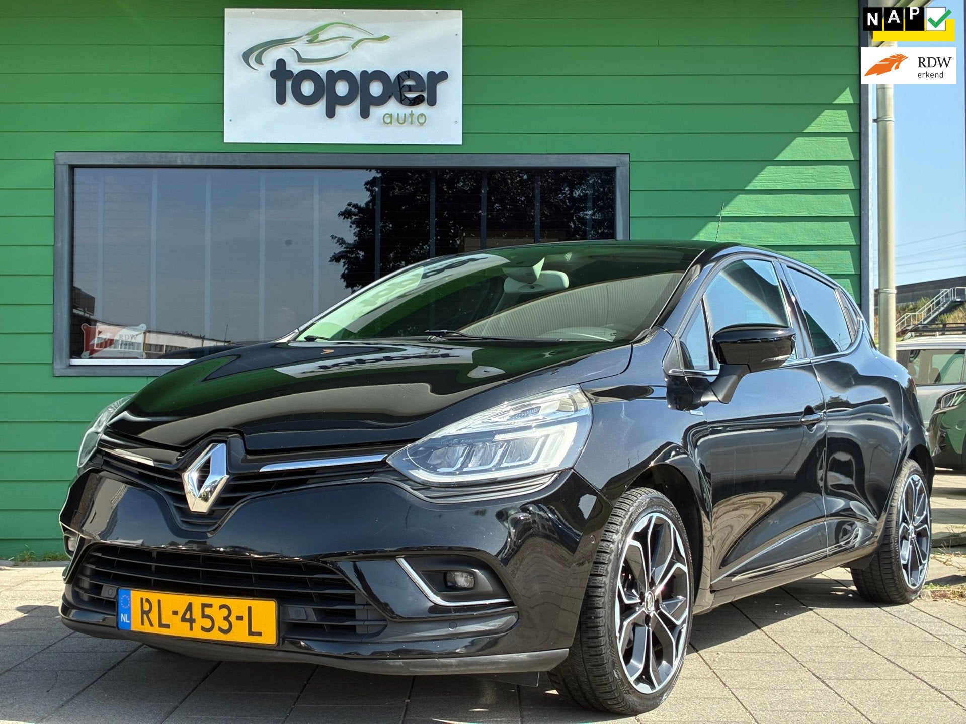 Renault Clio 1.2 TCe Bose|Navigatie|Camera|PDC|Climatronic|C, Auto's, Voorwielaandrijving, Gebruikt, Origineel Nederlands, Handgeschakeld