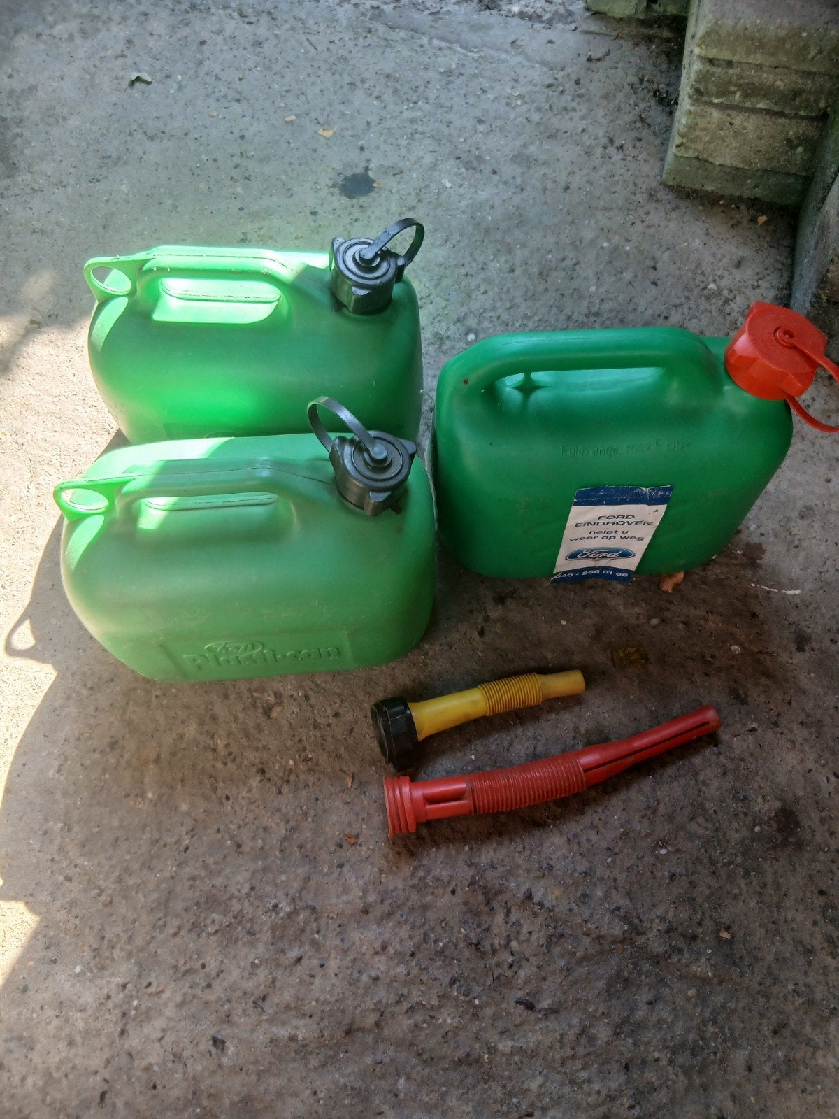 Set van 3 groene 5 liter jerrycans met schenktuiten, Auto diversen, Overige Auto diversen, Ophalen of Verzenden