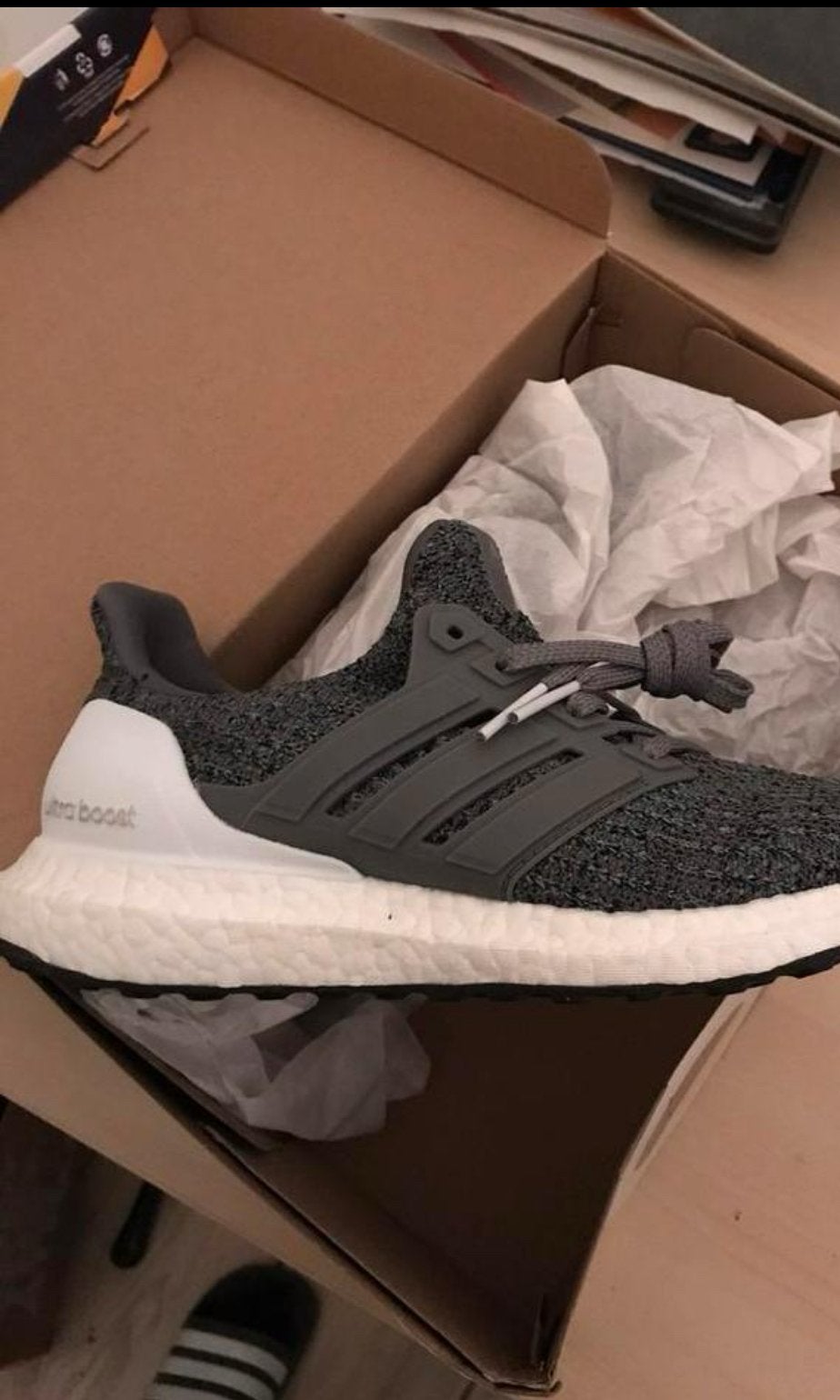 Nieuwe Adidas Ultra Boost loopschoenen - Maat 39 1/3, Adidas, Hardloopschoenen, Nieuw, Ophalen of Verzenden