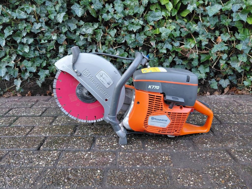 TE HUUR Husqvarna bandenzaag, Ophalen