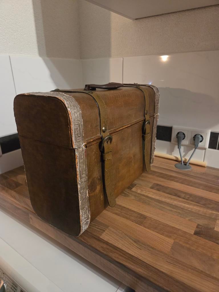 Nostalgische koffer., Antiek en Kunst, Ophalen
