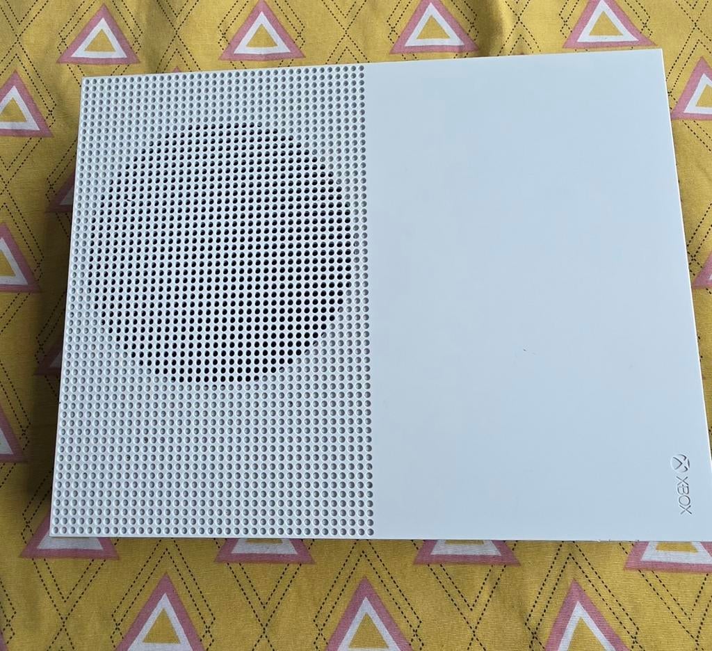 Xbox One s 500gb disc, Spelcomputers en Games, Spelcomputers | Xbox One, Xbox One S, Ophalen of Verzenden, Zo goed als nieuw, Met 1 controller